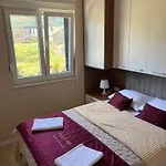 Angel's 2 Τρέμπινιε